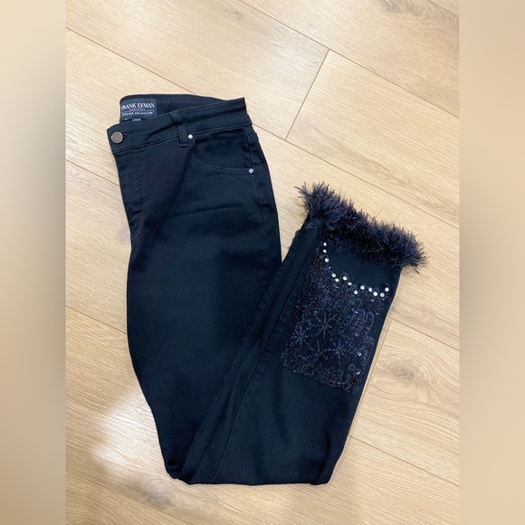 Frank Lyman Montreal black jeans w beading & embroidery at hem and with fringe - Picture 2 of 10
